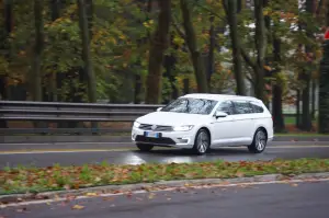 Volkswagen Passat Avant GTE - Prova su strada 2016