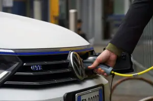 Volkswagen Passat Avant GTE - Prova su strada 2016