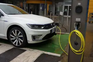 Volkswagen Passat Avant GTE - Prova su strada 2016