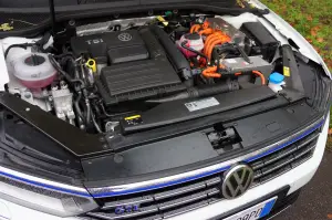 Volkswagen Passat Avant GTE - Prova su strada 2016