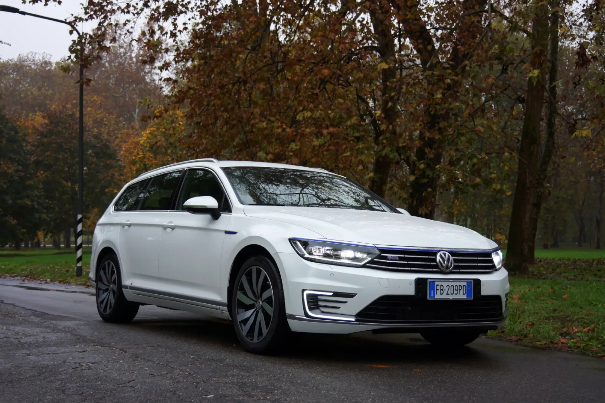 Volkswagen Passat Avant GTE - Prova su strada 2016 - 57