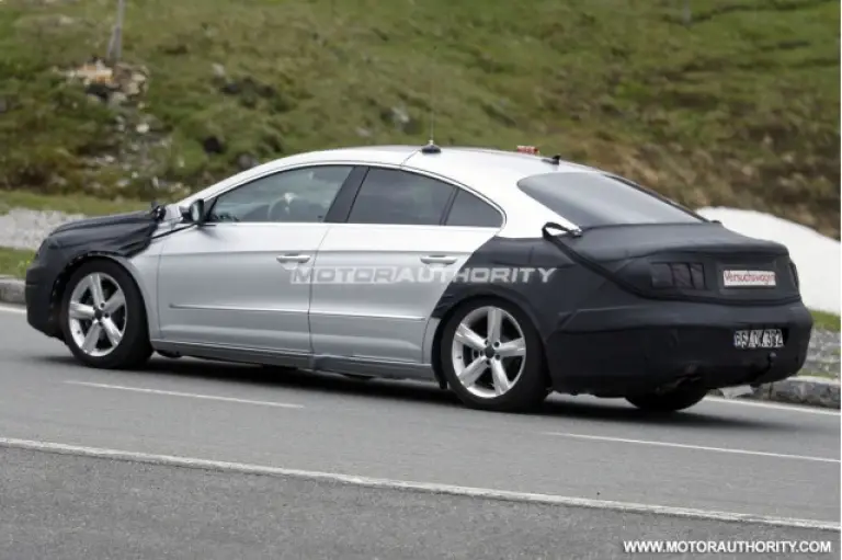 Volkswagen Passat CC 2013 - Foto spia 16-6-2011 - 6