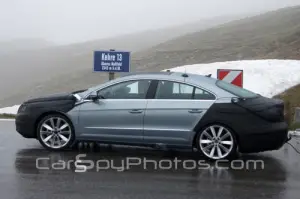 Volkswagen Passat CC restyling foto spia - 2