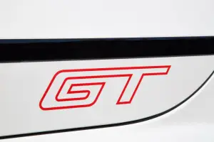 Volkswagen Passat GT Concept - 10