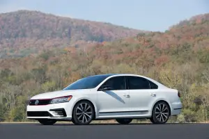 Volkswagen Passat GT Concept - 8