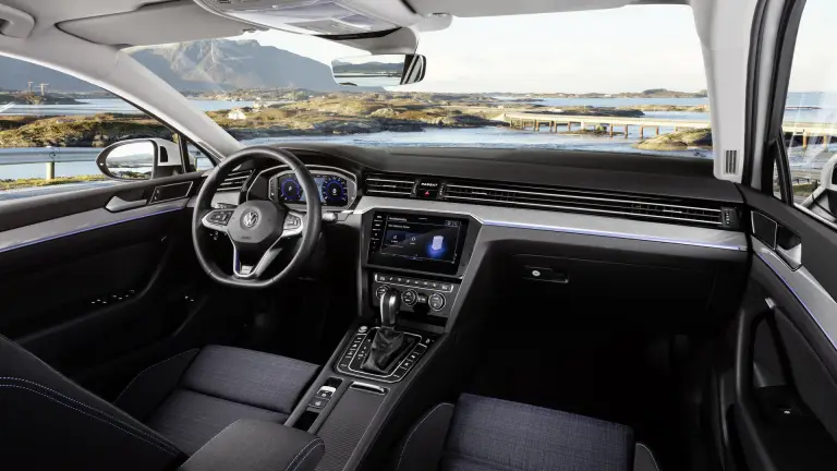 Volkswagen Passat GTE 2019 - 14