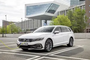 Volkswagen Passat GTE 2020 - 16