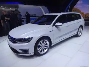 Volkswagen Passat GTE Variant - Salone di Parigi 2014 - 1