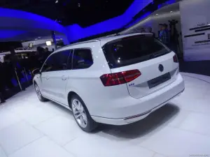 Volkswagen Passat GTE Variant - Salone di Parigi 2014 - 3
