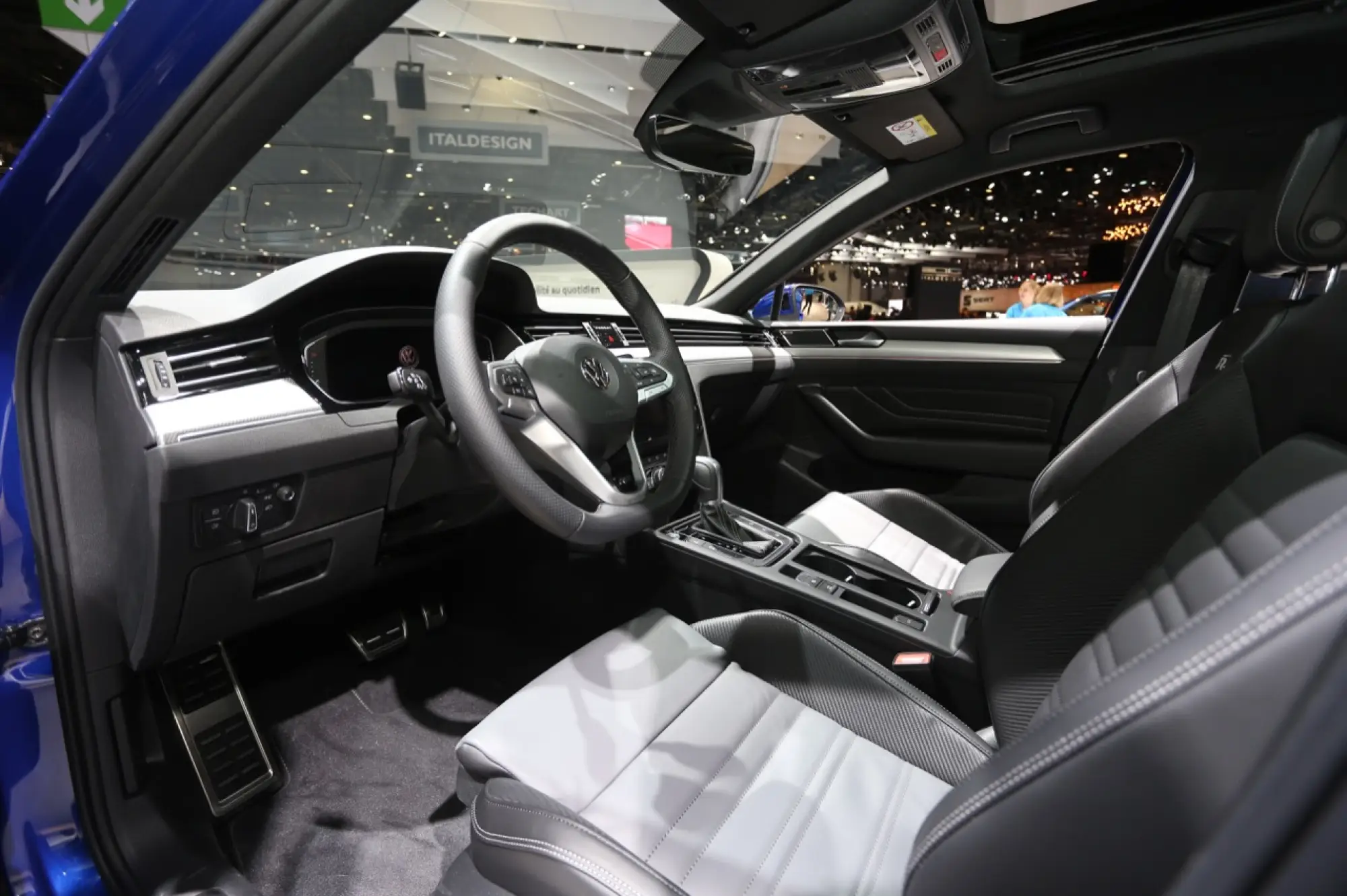 Volkswagen Passat - Salone di Ginevra 2019  - 9