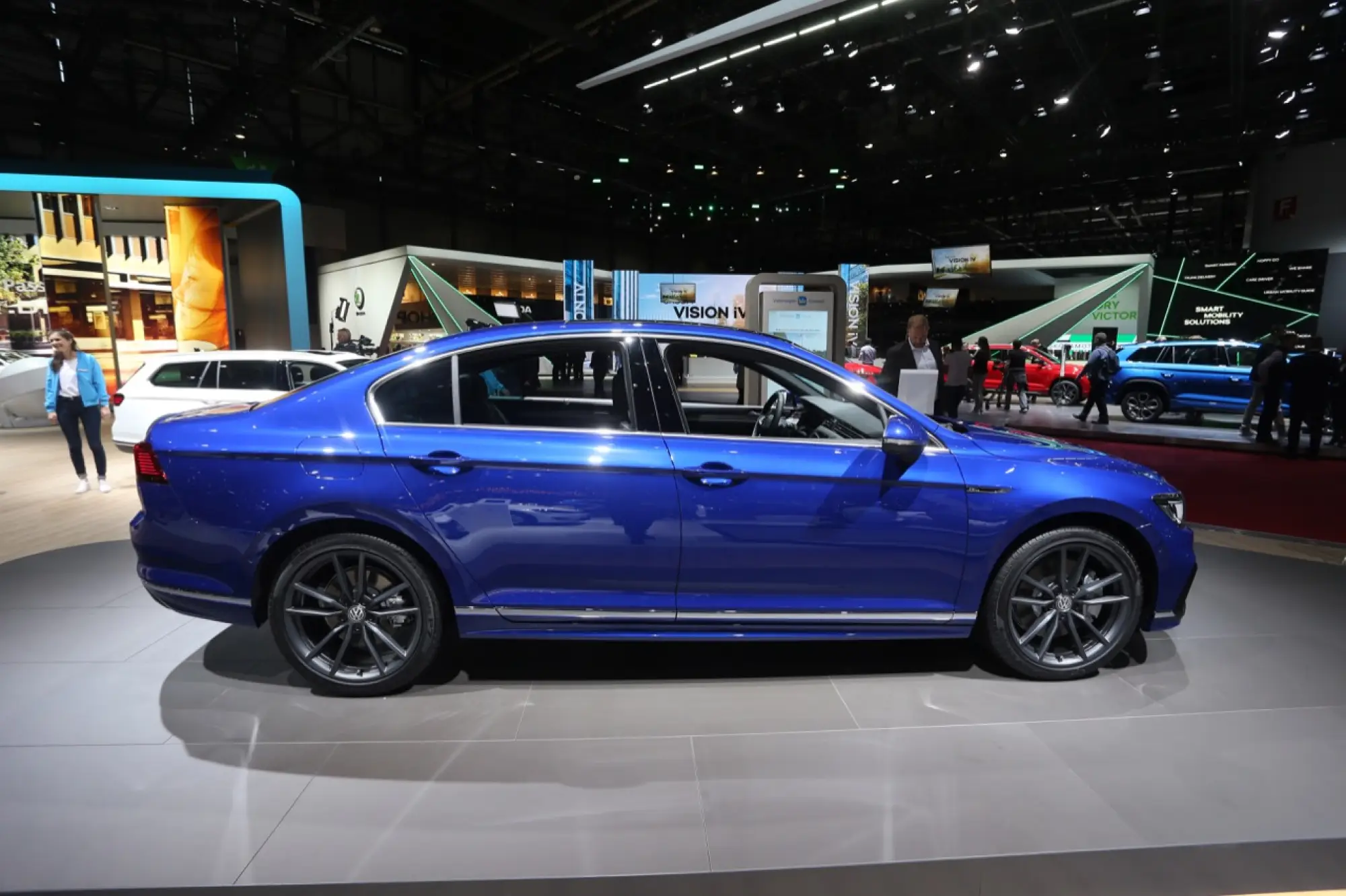 Volkswagen Passat - Salone di Ginevra 2019  - 10