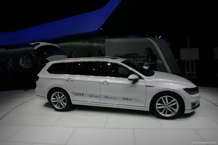 Volkswagen Passat - Salone di Parigi 2014 - 5
