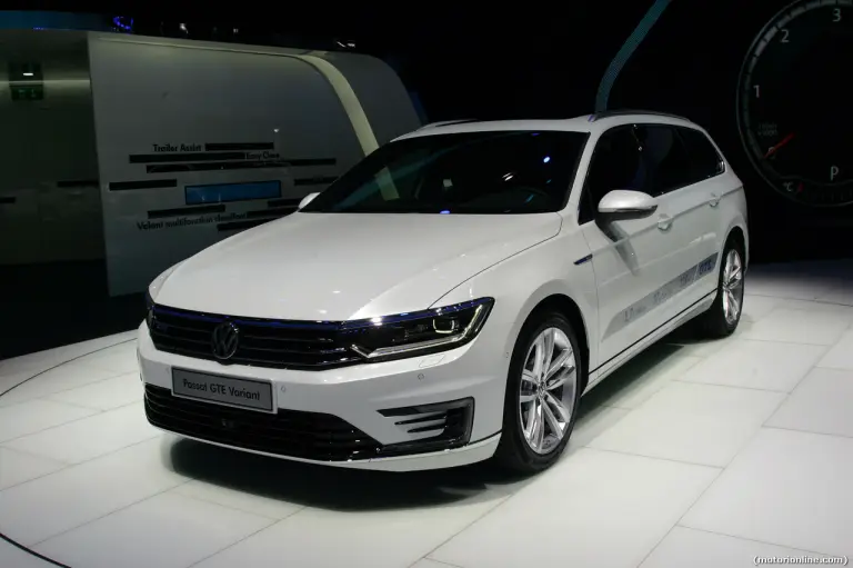 Volkswagen Passat - Salone di Parigi 2014 - 13