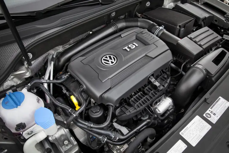 Volkswagen Passat Sport - 13