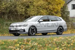 Volkswagen Passat Variant 2024 - Foto Spia 19-10-2022