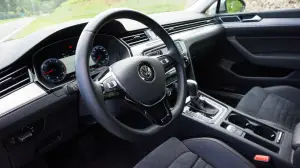 Volkswagen Passat Variant - Prova su strada 2016