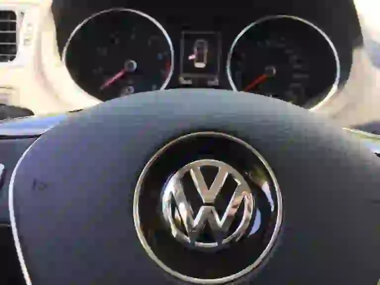 Volkswagen Polo 1.0 Fresh: prova su strada - 23