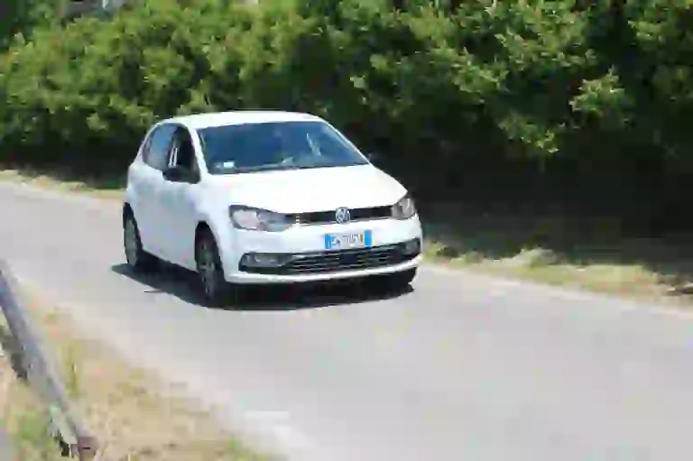 Volkswagen Polo 1.0 Fresh: prova su strada - 51