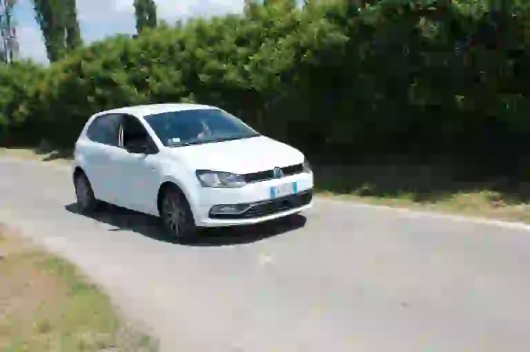 Volkswagen Polo 1.0 Fresh: prova su strada - 52