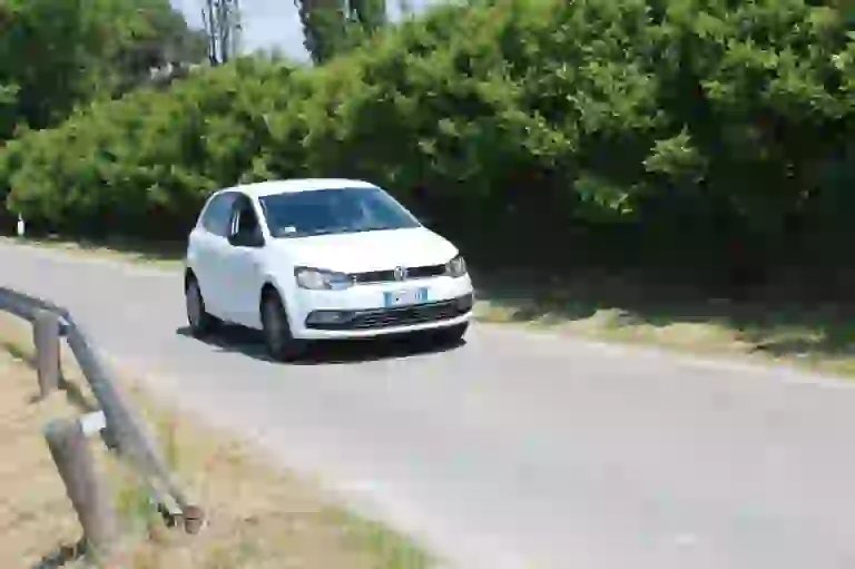 Volkswagen Polo 1.0 Fresh: prova su strada - 56