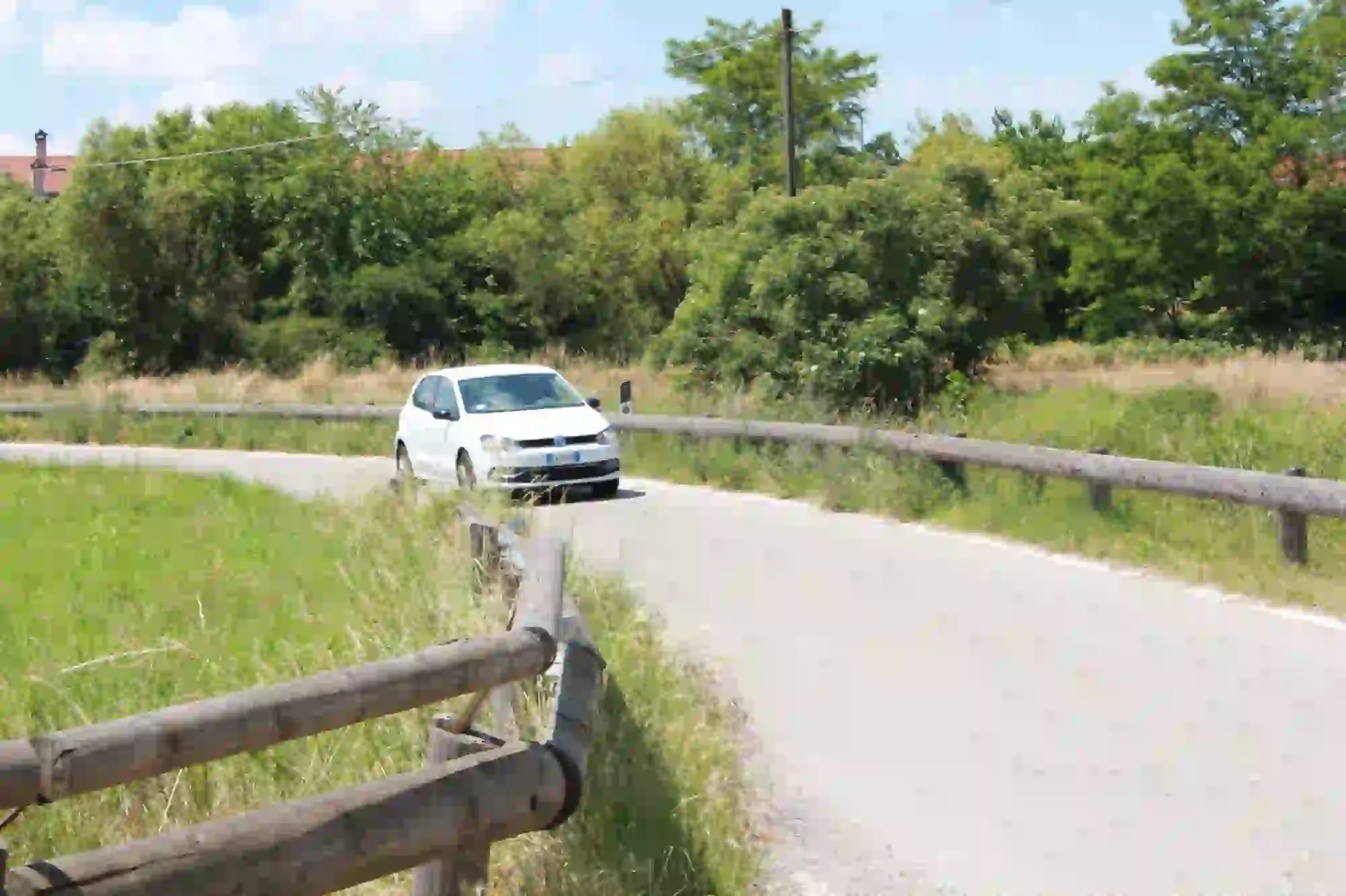Volkswagen Polo 1.0 Fresh: prova su strada - 63