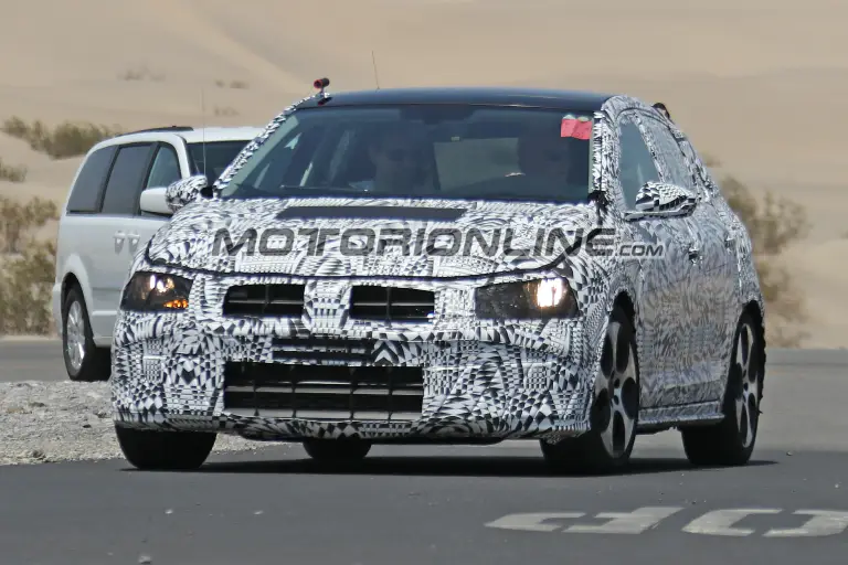 Volkswagen Polo 2017 (foto spia) - 2