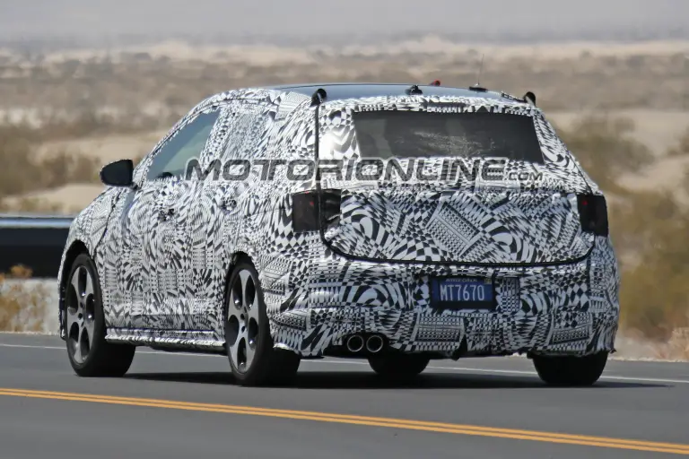 Volkswagen Polo 2017 (foto spia) - 15