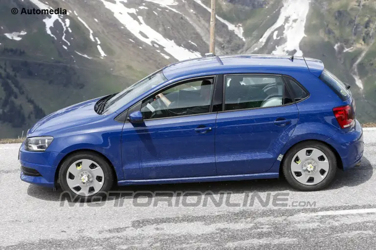 Volkswagen Polo facelift 2014 - Foto spia 23-05-2013 - 3