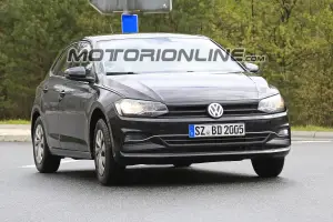 Volkswagen Polo - Foto spia 11-05-2017 - 1