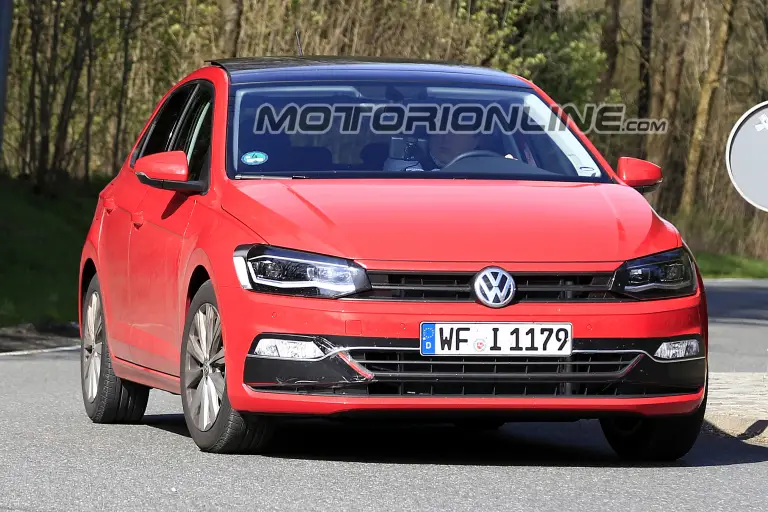 Volkswagen Polo - Foto spia 11-05-2017 - 9
