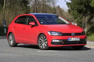 Volkswagen Polo - Foto spia 11-05-2017 - 11