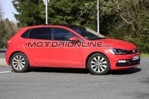 Volkswagen Polo - Foto spia 11-05-2017 - 12