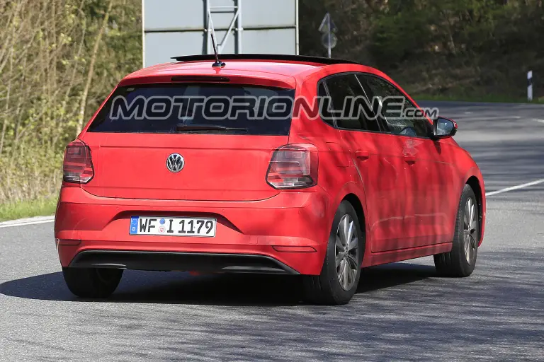 Volkswagen Polo - Foto spia 11-05-2017 - 15