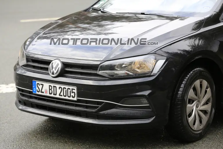 Volkswagen Polo - Foto spia 11-05-2017 - 17
