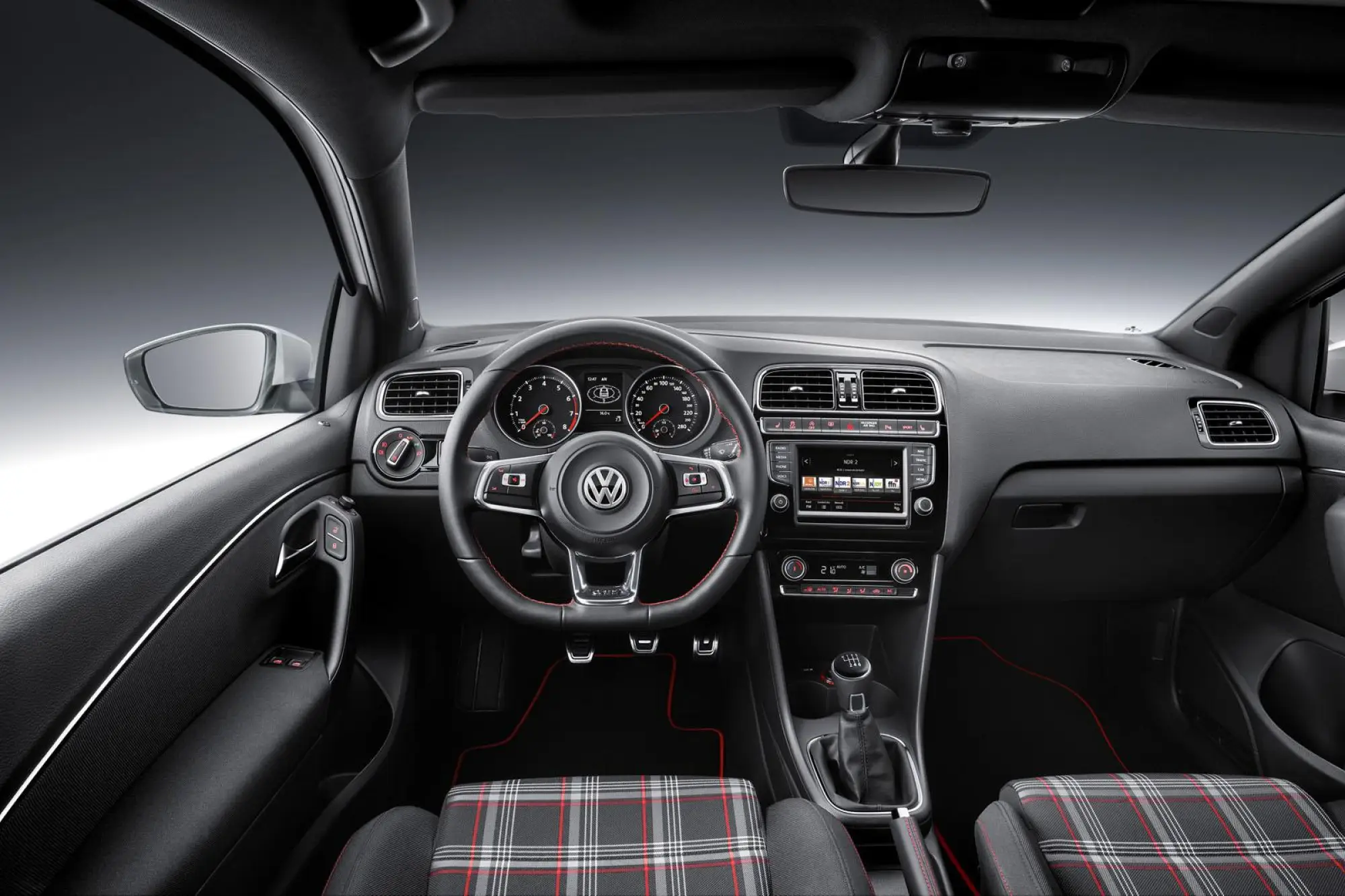 Volkswagen Polo GTI - 2015 - 12