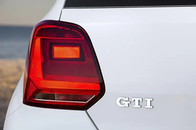 Volkswagen Polo GTI restyling 2015 - 5