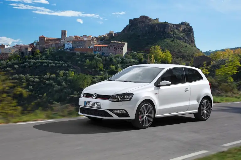 Volkswagen Polo GTI restyling 2015 - 6