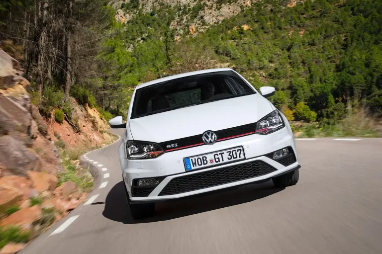 Volkswagen Polo GTI restyling 2015 - 8
