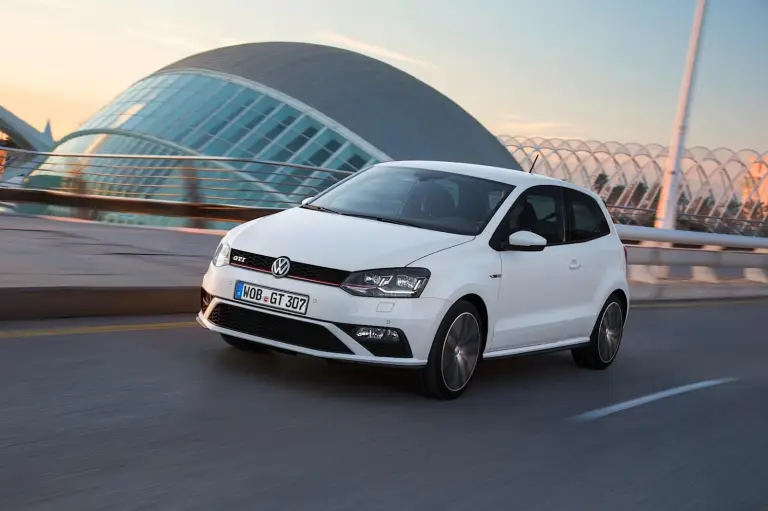 Volkswagen Polo GTI restyling 2015 - 11