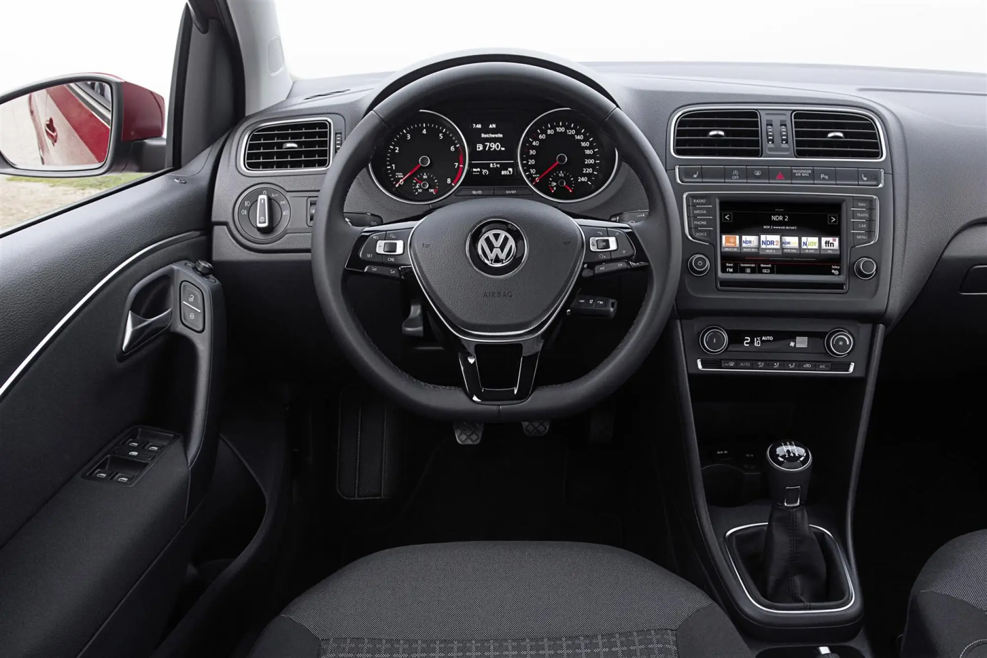 Volkswagen Polo MY 2014 - 5