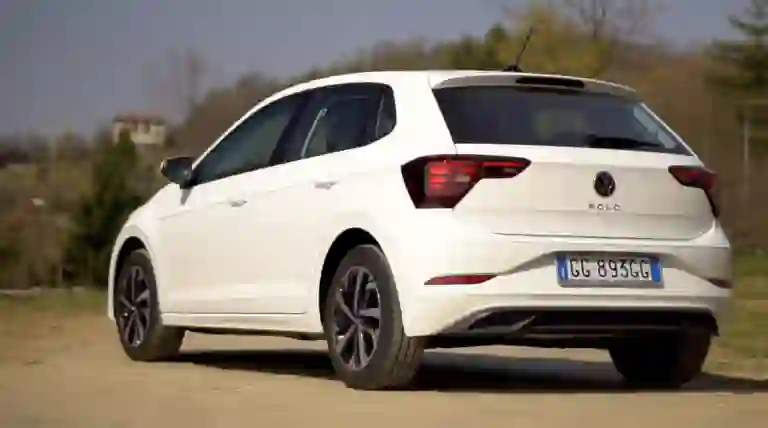 VOLKSWAGEN POLO - PROVA SU STRADA - 1