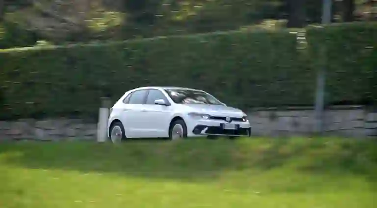 VOLKSWAGEN POLO - PROVA SU STRADA - 12