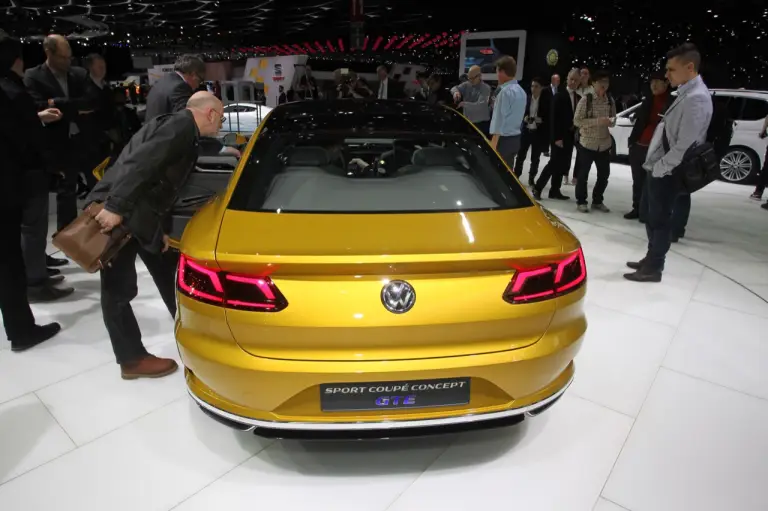 Volkswagen Sport Coupé GTE - Salone di Ginevra 2015 - 5
