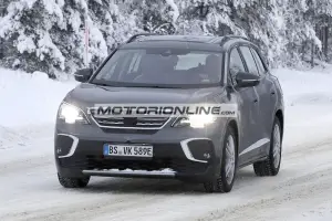 Volkswagen SUV 7 posti elettrico - Foto spia 16-12-2020