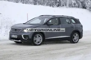 Volkswagen SUV 7 posti elettrico - Foto spia 16-12-2020 - 3