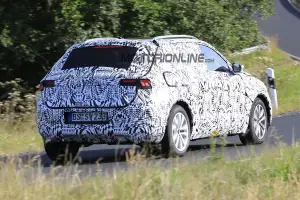 Volkswagen - SUV su base Polo - Foto spia 16-08-2016 - 6