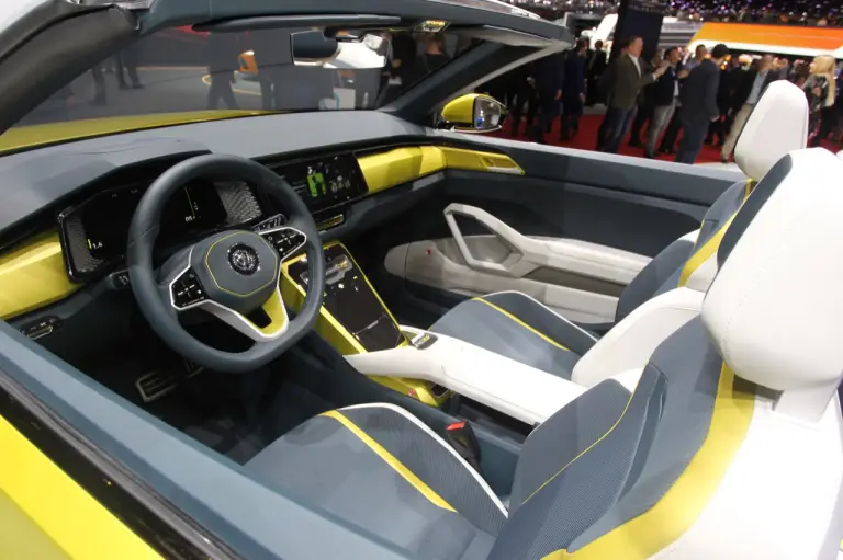 Volkswagen T-Cross Breeze - Salone di Ginevra 2016 - 11
