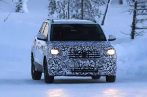 Volkswagen T-Cross - Foto spia 15-12-2017