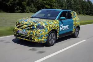 Volkswagen T-Cross prime immagini