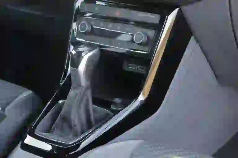 Volkswagen T-Cross - Prova su strada - 23